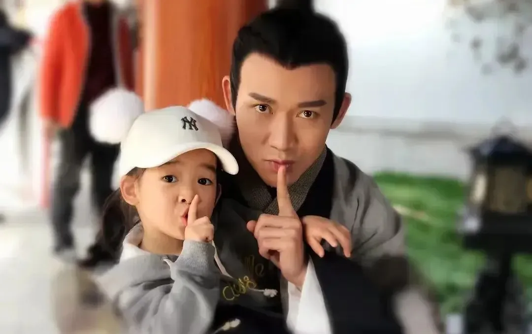 配资开户大全 聂远11岁女儿被赞 “最美星二代”，已是资深小戏骨，多亏父母“清醒宠女”